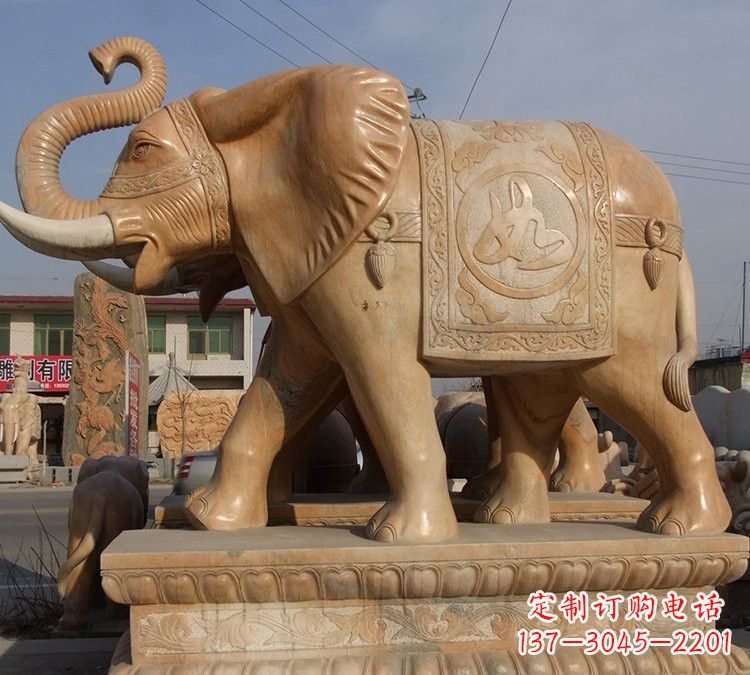 运城晚霞红石雕如意大象