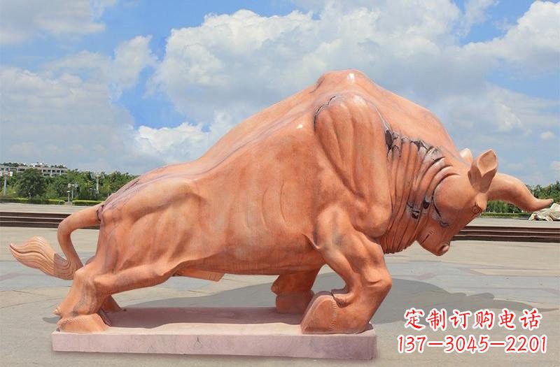 运城晚霞红拓荒牛石雕