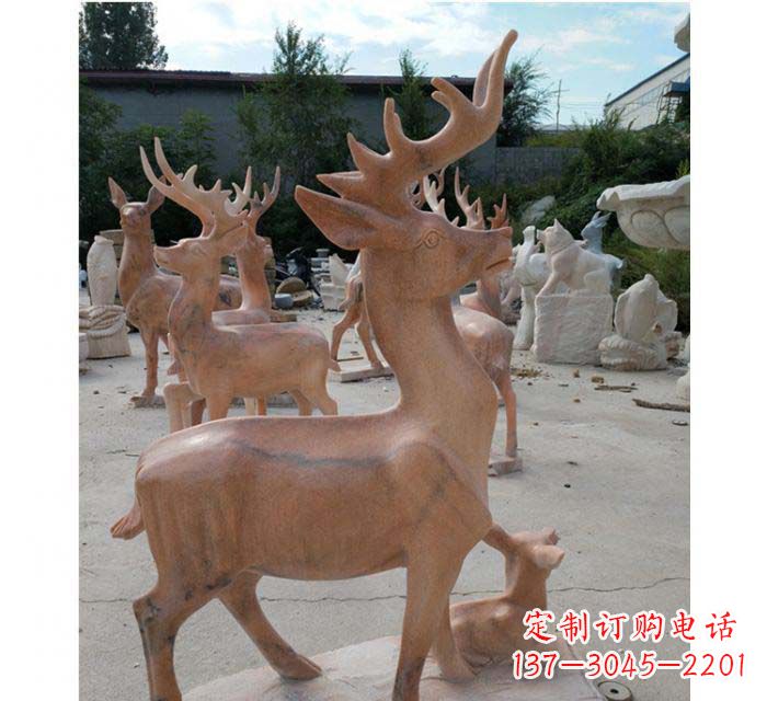 运城晚霞红驯鹿动物公园石雕