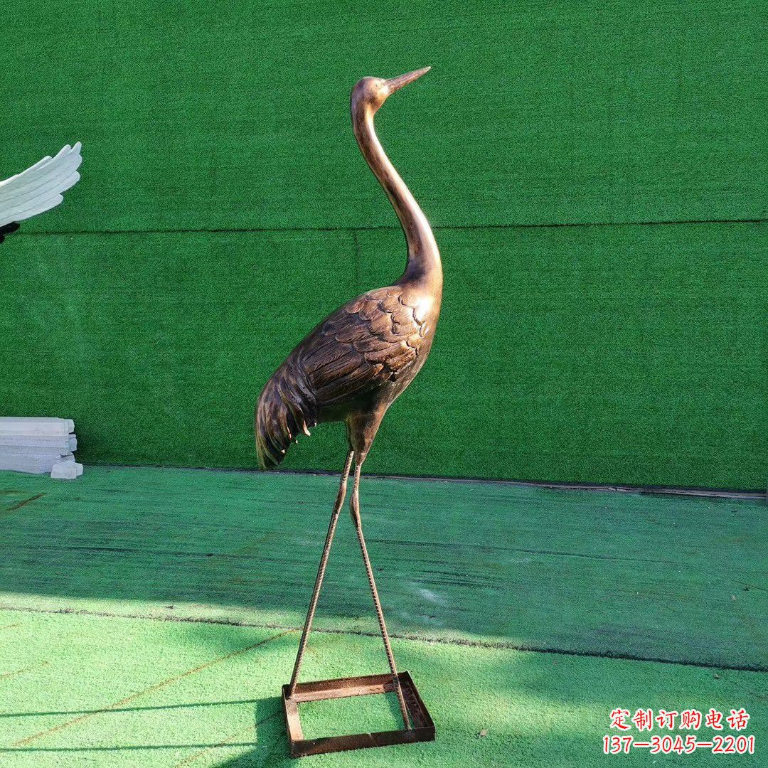 运城仙鹤衔芝铜雕