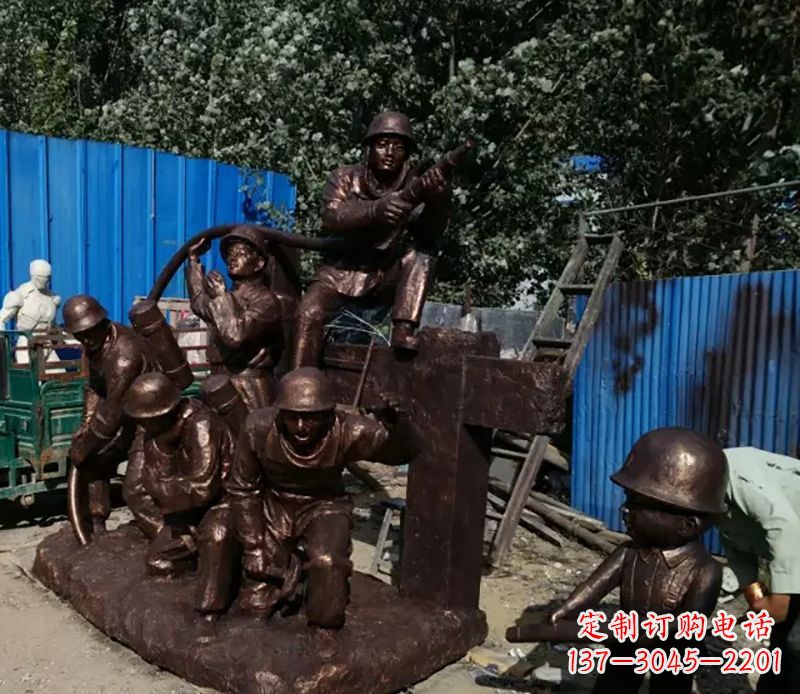 运城消防员灭火景观雕塑