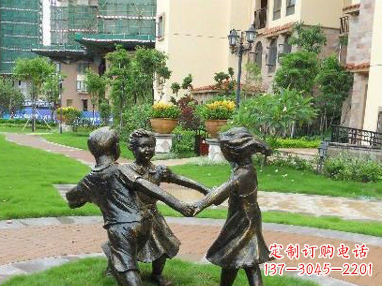 运城小区铜雕儿童玩游戏人物雕塑