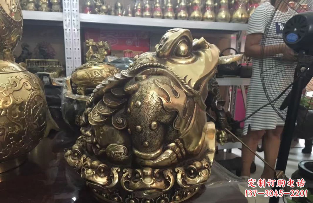 运城招财金蟾动物铜雕