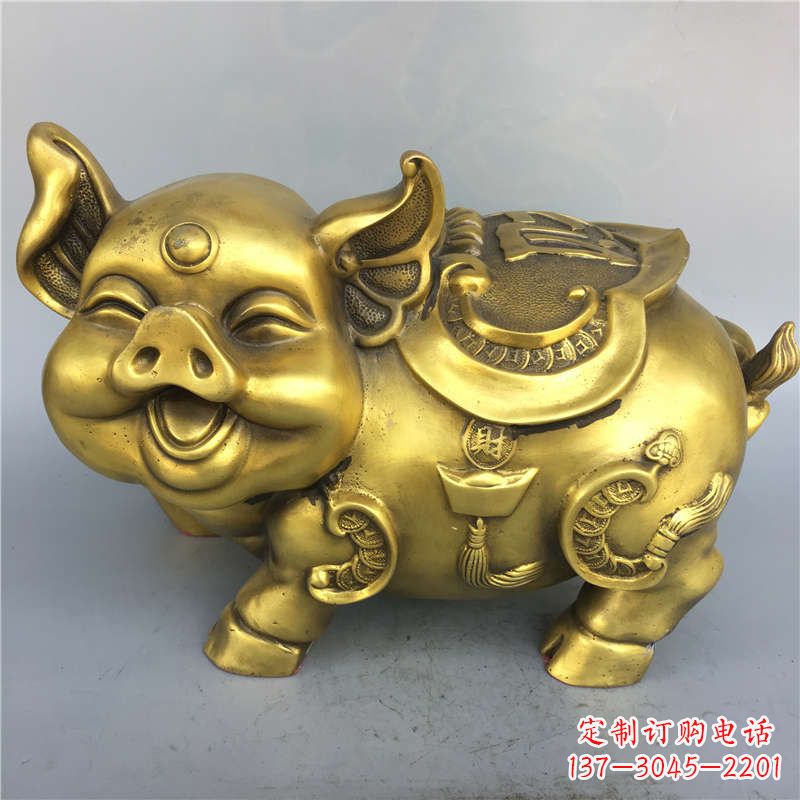 运城招财卡通猪铜雕-企业商场美陈动物生肖风水雕塑摆件