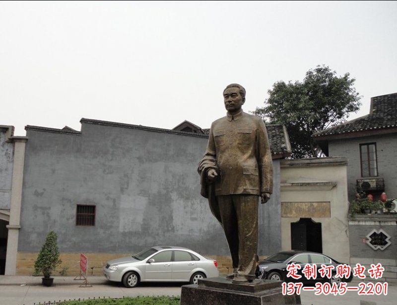 运城周恩来广场伟人铜雕