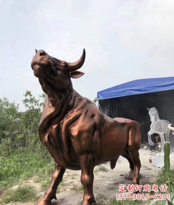 运城紫铜牛动物雕塑